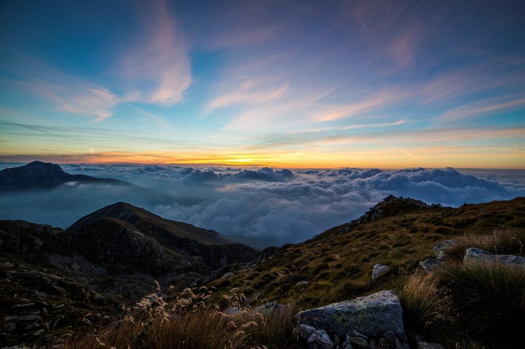 peak, clouds, dawn, morning, sea of clouds, summit, mountain top, mountain, countryside, scenery, nature, colma di mombarone, italy, morning, morning, morning, mountain top, mountain top, mountain, mountain, mountain, mountain, mountain